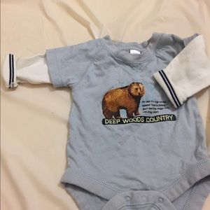 Baby boys bear Gap shirt